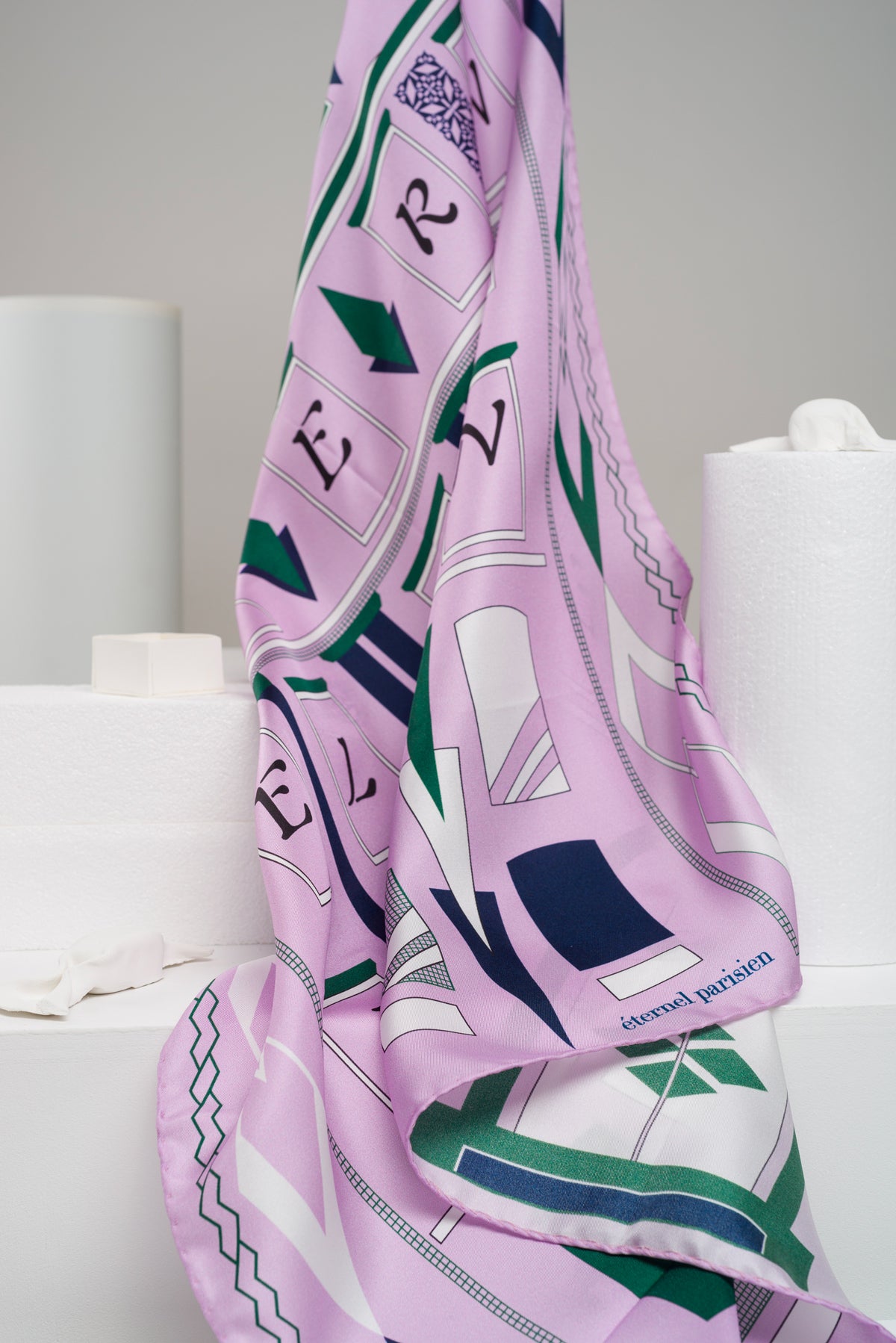 é.p. 416 — Haussmanien Lila