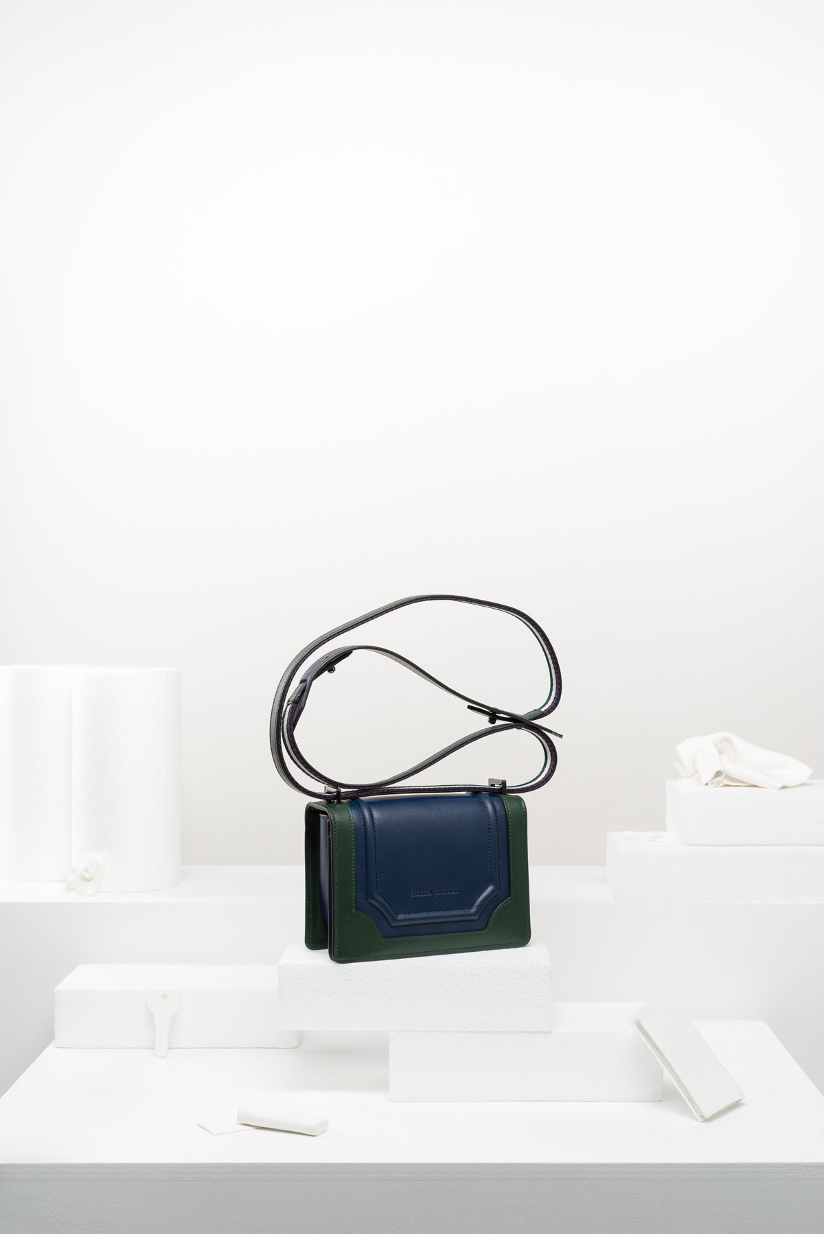 é.p. 001 — Mini Marceau