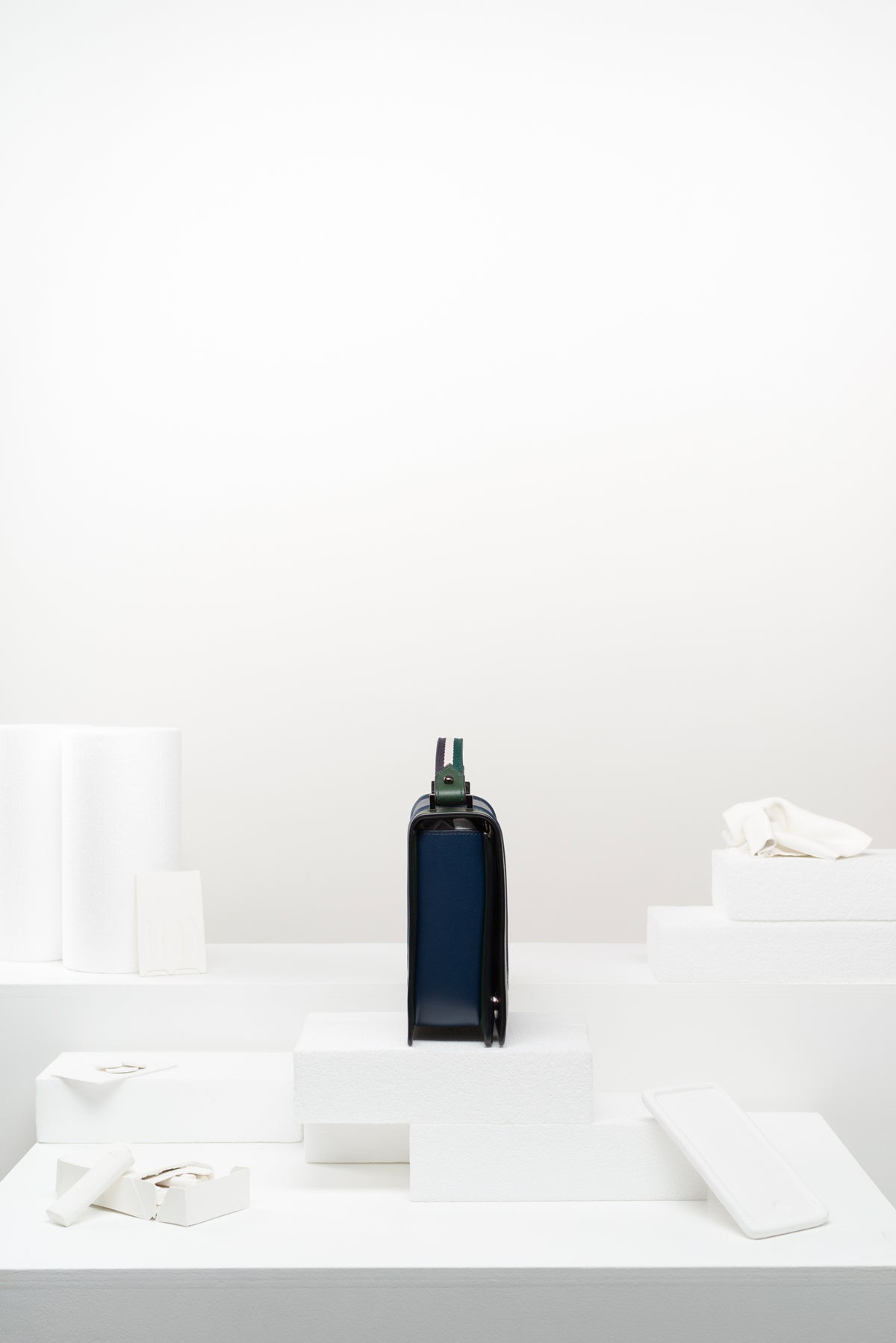 é.p. 002 — Carré Marceau