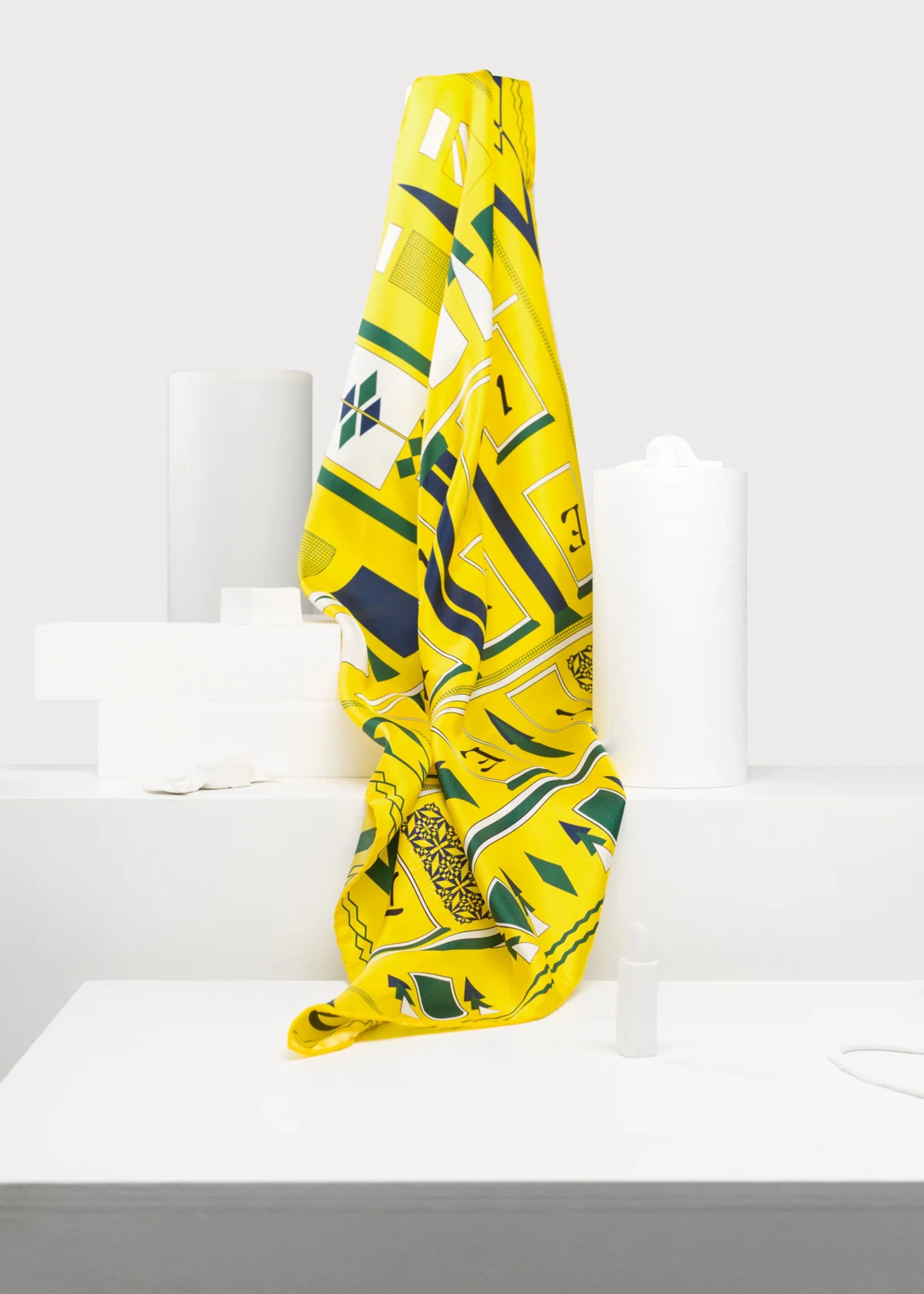 é.p. 415 — Neon Yellow Haussmanien